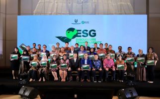 Pertamina Group Raih Predikat Leadership AA di Ajang ESG DT Awards 2023 - JPNN.com