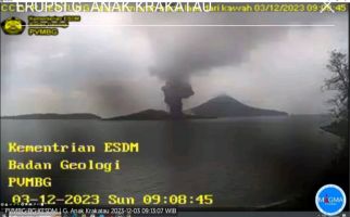 Gunung Anak Krakatau Meletus Lagi, Jangan Mendekati Radius 5 Kilometer dari Kawah - JPNN.com