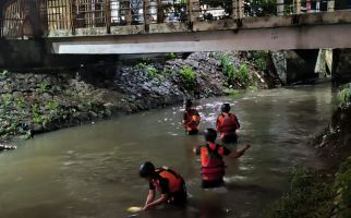 Seorang Balita di Mataram Hilang Terseret Arus Sungai - JPNN.com