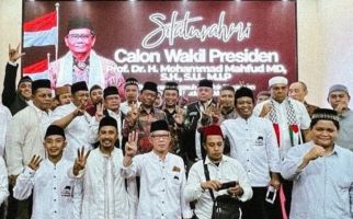 Pemilu Buruk Tak Akan Membuat Indonesia Berkah, K.H. Abdul Hamid Sebut Mahfud Istikamah - JPNN.com