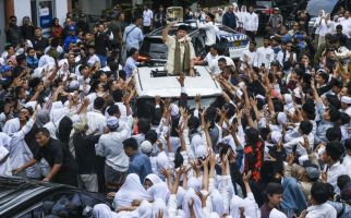 Sesepuh Ponpes Cipasung Tegaskan Dukungan untuk Prabowo Subianto - JPNN.com
