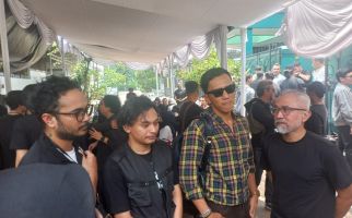 Teuku Rifnu Wikana Kenang Yayu Unru Sebagai Orang Baik - JPNN.com