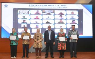 Serahkan DIPA 2024, Menteri Ida Fauziyah Sampaikan Pesan Penting untuk Jajaran Kemnaker - JPNN.com
