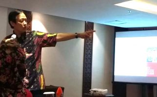 Pejabat Korup Bikin Muak, Prof Henri Puji Ide Ganjar soal Nusakambangan buat Koruptor - JPNN.com