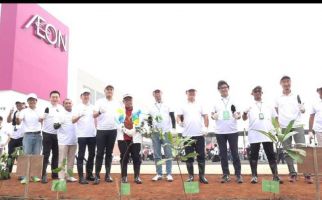 AEON Mall Deltamas Peringati Hari Menanam Pohon Indonesia - JPNN.com