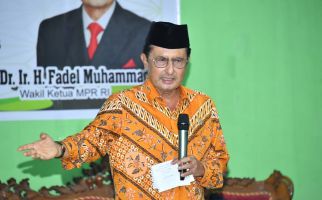 Fadel Sentil Pejabat Daerah yang Kurang Memperhatikan Kebutuhan Rakyatnya, Jleb! - JPNN.com