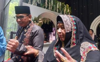 Terharu Saksikan Akad Nikah Adiba Khanza, Umi Tatu Teringat Ini - JPNN.com