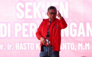 Hasto: Kami Menyesalkan Pak Prabowo Menyalahkan Menkeu Pas Menjawab Pertanyaan - JPNN.com