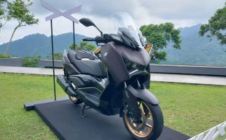 Daftar Aksesori Baru di Yamaha XMax Tech Max, Varian Bawah Bisa Upgrade - JPNN.com