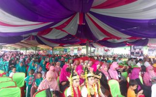 Ribuan Mak-Mak Anies di Pulau Kangean Gelar Deklarasi Akbar dan Doa Bersama untuk Kemenangan AMIN - JPNN.com