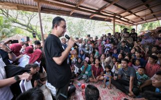 Di Kampung Binjai, Anies Bicara soal Etika Pemimpin Negara - JPNN.com