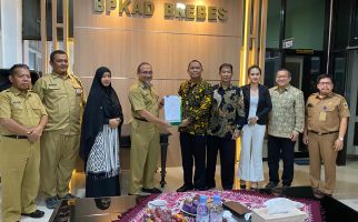 PHI Group & Pemkab Brebes Kerja Sama Pemanfaatan Hotel Kencana - JPNN.com
