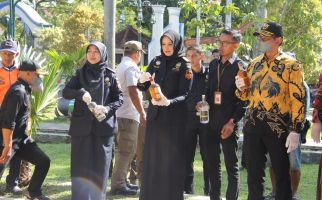 Bea Cukai Tasikmalaya Musnahkan Barang Kena Cukai Ilegal, Nilainya Enggak Main-Main - JPNN.com