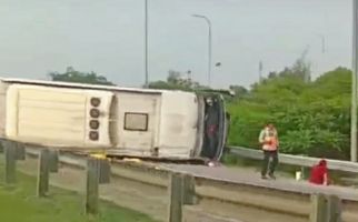 Detik-Detik Bus Handoyo Kecelakaan di Tol Cipali, 12 Penumpang Meninggal Dunia - JPNN.com