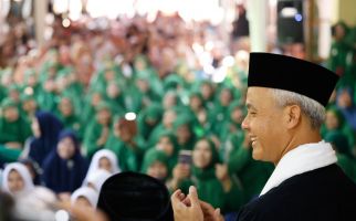 Semoga Pak Ganjar Jadi Presiden RI, Insyaallah Ada Insentif bagi Guru Mengaji - JPNN.com