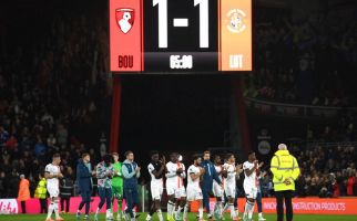 Premier League: Serangan Jantung Menghentikan Bournemouth Vs Luton Town - JPNN.com
