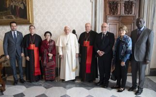 Megawati dan Paus Fransiskus Bertemu di Vatikan, Bahas Perdamaian Dunia hingga Perubahan Iklim - JPNN.com