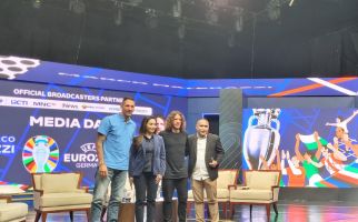 Menjelang EURO 2024, Carles Puyol dan Materazzi Datang ke Jakarta - JPNN.com