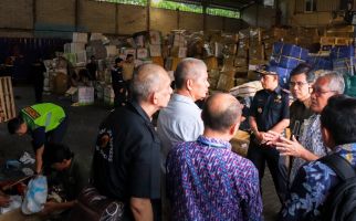 Dirjen Bea Cukai Askolani Bahas Percepatan Barang Kiriman Bersama 13 PJT di Surabaya - JPNN.com