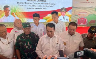 Mentan Amran Bersama Penyuluh dan Petani Bertekad Wujudkan Swasembada Pangan - JPNN.com