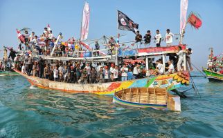 Partisipasi Ganjaran Buruh Pada Nadran Cirebon Jadi Upaya Lestarikan Budaya Lokal - JPNN.com