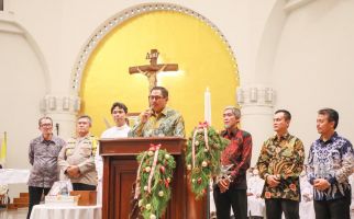 Kunjungi Dua Gereja, Pj Gubernur Jateng: Ibadah Misa Natal Berjalan Lancar - JPNN.com