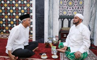 Habib Syech Sempat Geregetan sama Ganjar, Lalu Berpelukan - JPNN.com