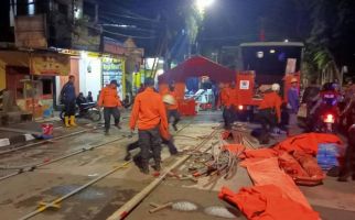 Khawatir Ada Gempa Susulan, Pasien RSUD Sumedang Dievakuasi ke Tenda Darurat - JPNN.com