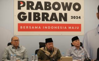 Pimpinan Ponpes Buntet Cirebon KH Adib Rofiuddin Izza Deklarasi Dukung Prabowo-Gibran - JPNN.com