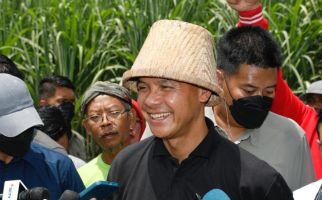 Petani Tebu Nganjuk Minta Ganjar Membenahi Impor Gula saat jadi Presiden - JPNN.com