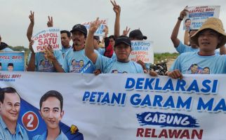 Gandeng Relawan Gaspoll Bro, Petani Garam Madura Totalitas Dukung Prabowo-Gibran - JPNN.com