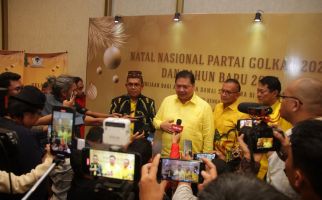 Ketum Golkar Rayakan Natal Bersama Kader di Labuan Bajo, Minta NTT Menguning - JPNN.com