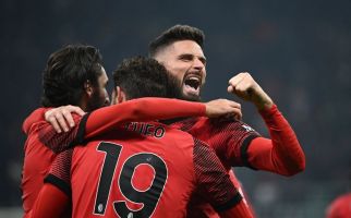 Milan vs Roma: Rossoneri Menang 3-1, Kokoh di Peringkat Ketiga Klasemen - JPNN.com