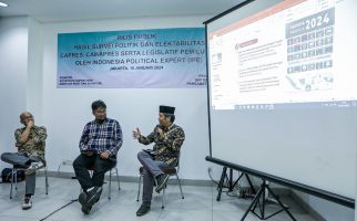 Survei IPE: Elektabilitas Ganjar-Mahfud Terus Naik, Prabowo-Gibran Mandek - JPNN.com
