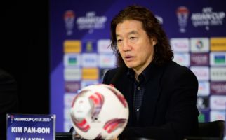Performa Timnas Malaysia Menurun, Kim Pan Gon Mundur dari Pelatih? - JPNN.com
