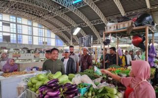 Stafsus Menaker Dorong Modernisasi Pasar Batang Agar Punya Daya Tarik Bagi Pembeli - JPNN.com