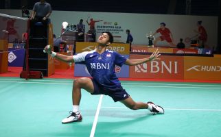 Angkat Koper di 32 Besar Thailand Masters 2024, Alwi Farhan Butuh Banyak Pembuktian - JPNN.com