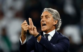 Kabur saat Adu Penalti, Roberto Mancini Dikecam Federasi Sepak Bola Arab Saudi - JPNN.com