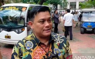 Polisi Sita Akun Medsos dan Email Aiman Witjaksono - JPNN.com