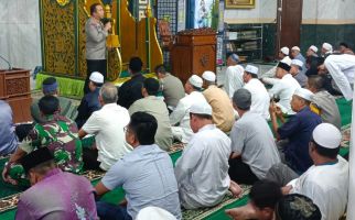 Kapolresta Pekanbaru Ajak Jemaah Masjid Ciptakan Kondisi Kondusif pada Pemilu 2024 - JPNN.com
