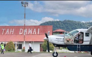 Berkomitmen Memajukan Daerah 3T, Akmal Malik Dukung Pembangunan Bandara Ujoh bilang - JPNN.com