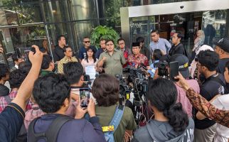 Laporkan Prabowo soal Jet Tempur Mirage, Koalisi Masyarakat Sipil Kasih Data Ini ke KPK - JPNN.com