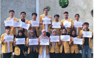 Mahasiswa UMMY Solok Mengedukasi Anak Muda Ikut Pemilu 2024 - JPNN.com