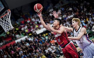 Kualifikasi FIBA Asia Cup 2025: Skuad Muda Timnas Basket Indonesia Hancur di Tangan Thailand - JPNN.com