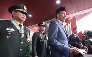 Soal Pro Kontra Kenaikan Pangkat Prabowo, Jokowi Sebut Nama Luhut & Susilo Bambang Yudhoyono - JPNN.com