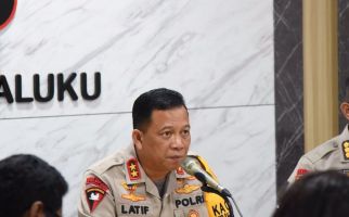 Jarang Masuk Kantor, Kapolsek Manipa Langsung Dicopot Kapolda Maluku - JPNN.com