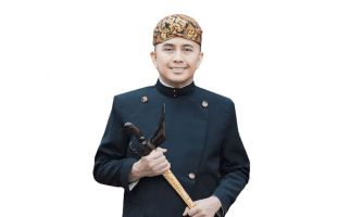 Pj Gubernur Agus Fatoni Dianugerahi Gelar Kanjeng Raden Tumenggung dari Keraton Surakarta - JPNN.com
