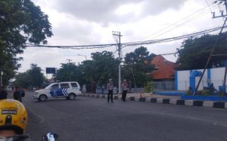 Ada Ledakan di Kantor Subdensi Pom Detasemen I Polda Jatim, Jalanan Ditutup - JPNN.com