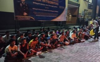 Polisi Gerebek Tempat Penampungan Pengungsi Rohingya di Pekanbaru, Tiga Agen Ditangkap - JPNN.com