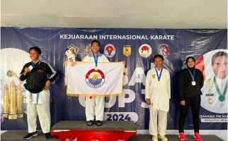 16 Srikandi Laut TNI AL Raih Medali pada Kejuaraan Karate Kasal Cup 2024 - JPNN.com